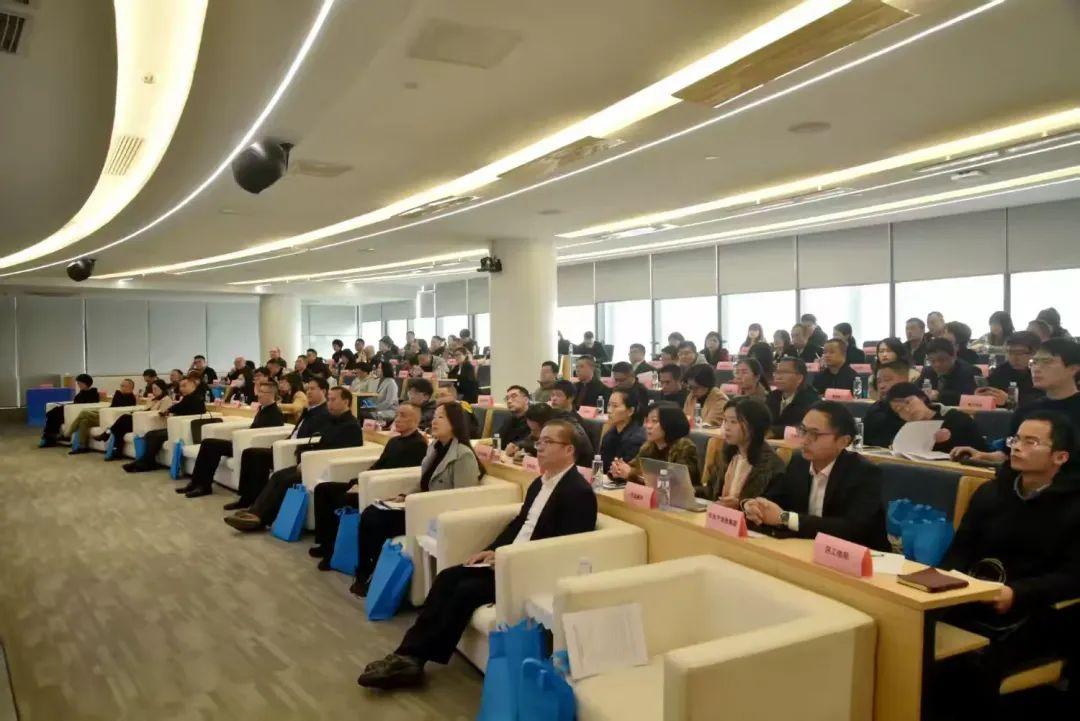 NG娱乐成功举办电子信息产业“四链”融合产融对接会暨数字化转型活动